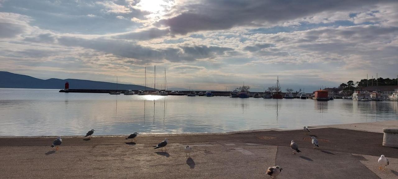 Apartment Close To Krk Town Centre Exterior foto